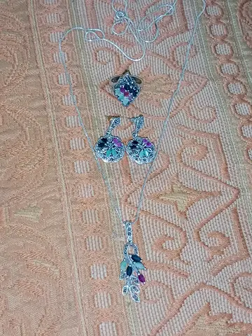 Silver-tone pendant and earring set with multi-color stones (necklaces + earrings)