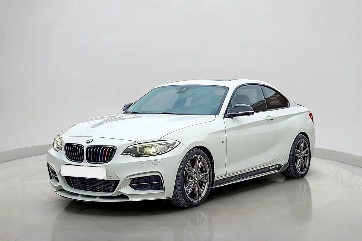 BMW 2-Series 2016 — photo 1 of 15
