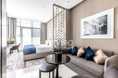 Majestic View | High Floor Apt with Balcony