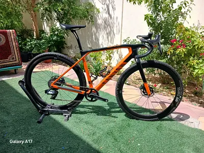 FullCarbon Canyon RoadBike ElectricShifter SRAM FORCE 12*2 Speed DTSwiss CarbonWheelSet Lightweight