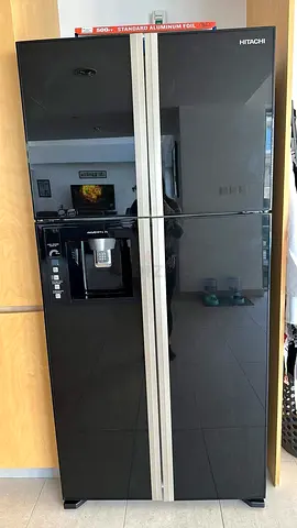 Hitachi Black Side-by-Side Refrigerator – Good Working Condition