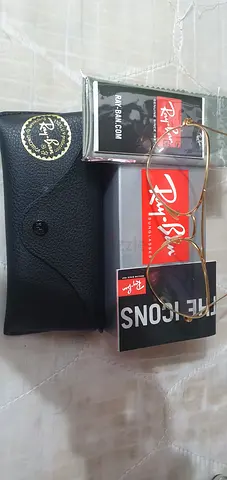 Ray-Ban Aviator RB3025 Shiny Gold/Clear To Grey Photochromic - with case and accessories and bill