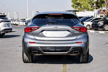 2018 Infiniti Q30 照片 6