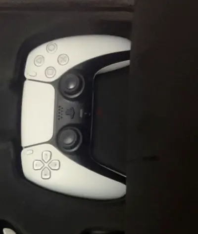 Sony Ps5 flat disc version with DualSense PS5 Controller, and free ps5 black bag (Good Condition)