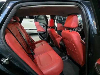 2021 Chevrolet MALIBU thumbnail 9