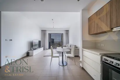 Furnished Apartment | Ready to Move-in | Mid Floor