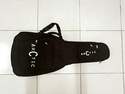 Guitar Cover for sale (with 4 additional pouchs)