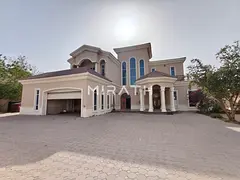 High-end Villa | Spacious | Vibrant Garden