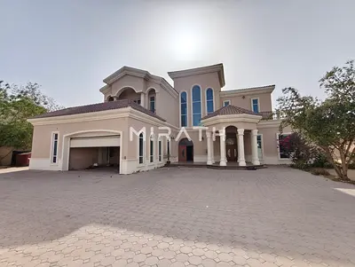 High-end Villa | Spacious | Vibrant Garden