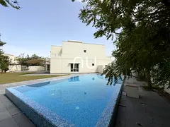 EXCLUSIVE ⎮Fully Upgraded ⎮ Lake Fronting Villa