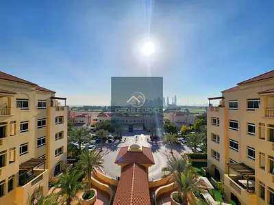 AMAZING VIEW / MAINTENANCE FREE / SPACIOUS / VACANT