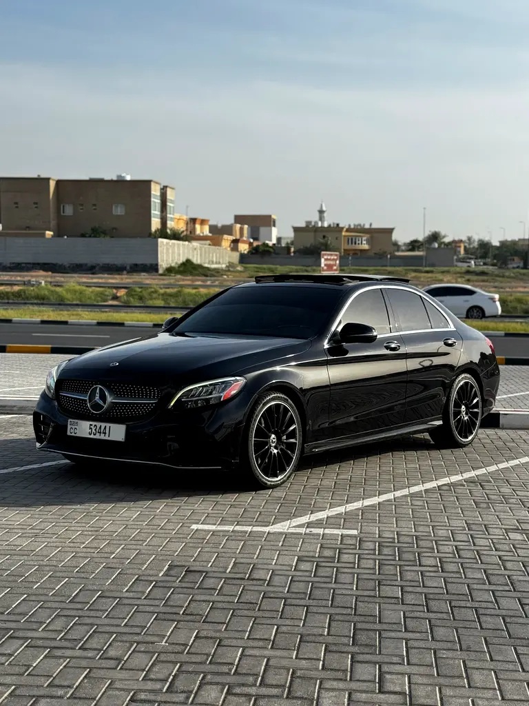 Mercedes-Benz C-Class 2020 — photo 1 of 12
