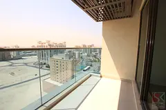 One Month Rent Free-Spacious 2 BR Flat