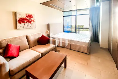 Vacant | High Floor | Lake View