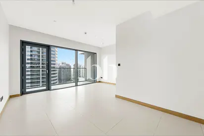 Marina View | High Floor | Vacant