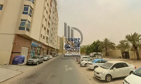 فرصة استثمارية مميزة في قلب منطقة الراشدية 2 – عجمان، واحدة من أكثر المناطق الحيوية والطلب العالي في الإمارة. تقع الأرض في موقع استراتيجي قريب جداً من