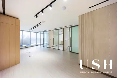 Vastu Unit / Fitted & Upgraded / Unfurnished
