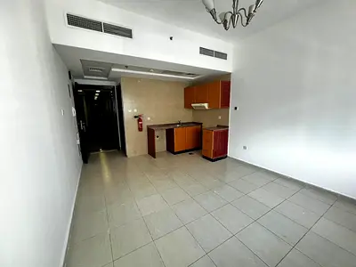 استديو  مع  باركن / علي مخرج دبي بالممزر / جيم ومسبح  فري / بجانب حديقة  الممزر / وجيفت  سنتر