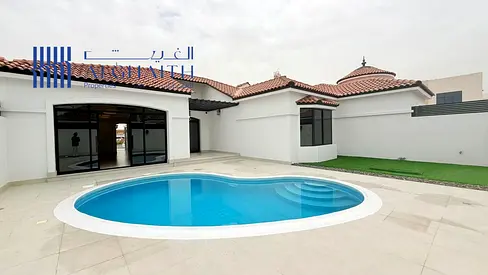 Renovated Classic Villa with Modern Touch | 3BR + Maid | Jumeirah