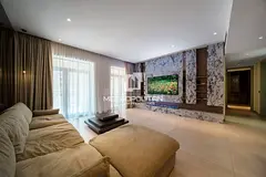 Fully Furnished and Upgraded I 5mins to West Beach