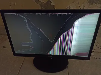 Broken Monitor