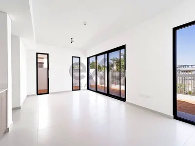 NEW, 4BR + Maid, Corner Unit | Internal
