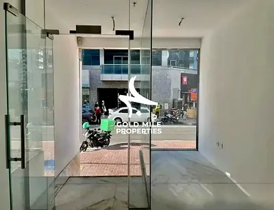 Corner Shop_High Footfall_Chiller Free_Hot Destination _GF