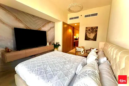 Furnished Studio | All Bills Inc .| Available