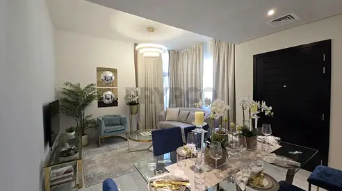 Fully Furnished 3-Bedroom Townhouse | 4 Cheques