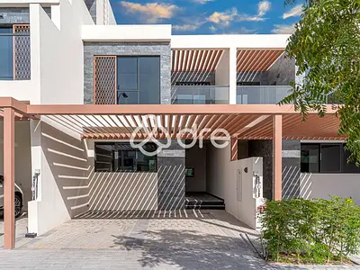 4-BR Townhouse | Golf Course View| Genuine Resale