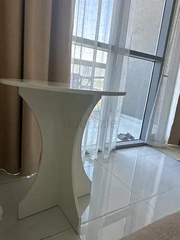 White modern side table / bedside table