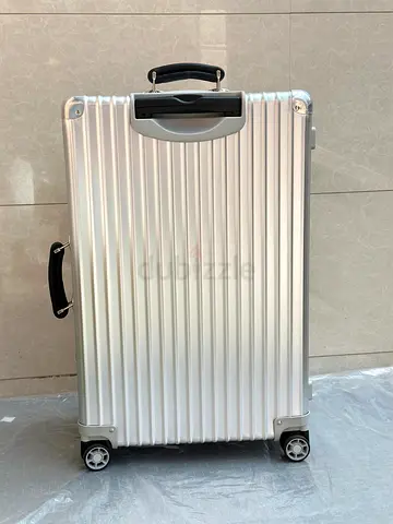 RIMOWA Classic Luggage