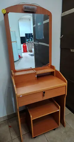 Dressing table