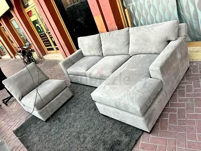 Selling high quality cratebarrel Axis Lshape sofa great condition feather filled