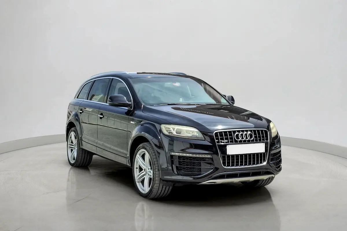 Audi Q7 2015 — photo 1 of 15