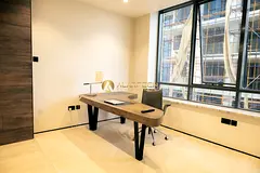 Room 4 Negotiation | Fully Upgraded | Near Public Transport