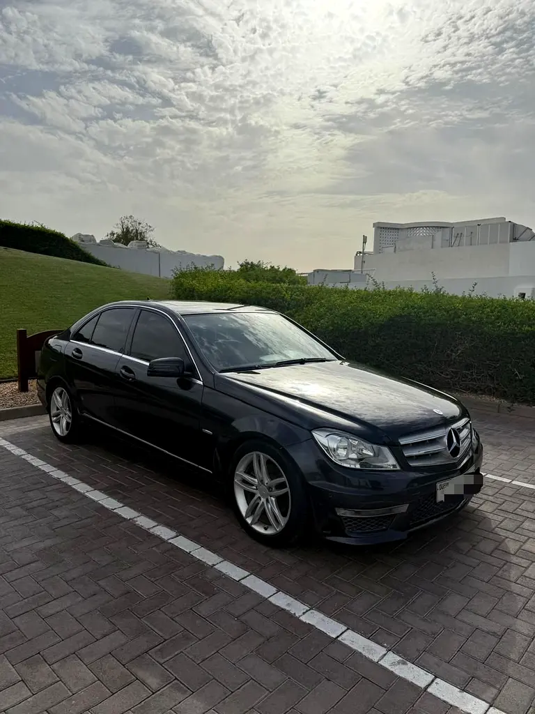 Mercedes-Benz C-Class 2012 — photo 1 of 12