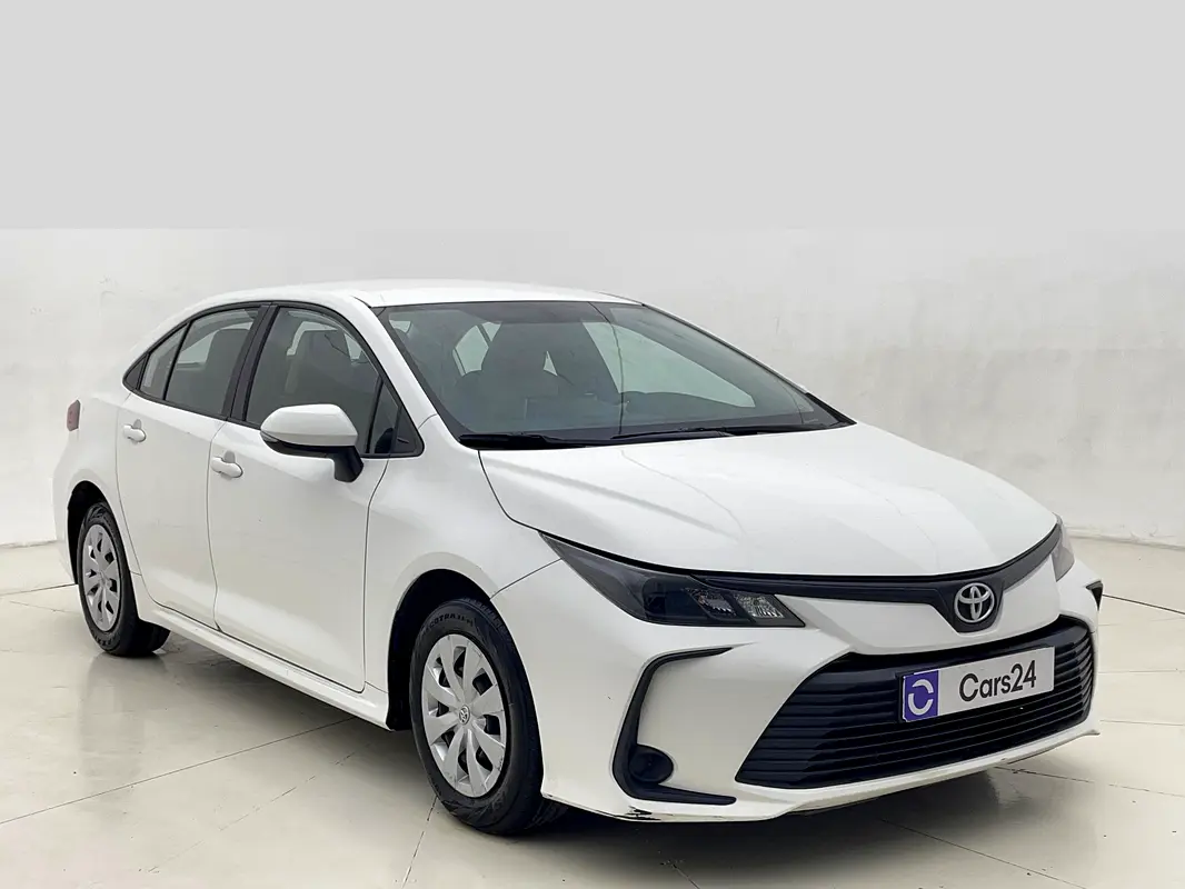 Toyota Corolla 2022 — photo 1 of 12