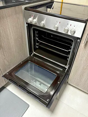 Siemens Electric ceramic 4 Hob cooker range 60×60cm