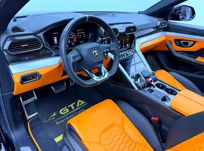 2021 Lamborghini URUS — миниатюра 10
