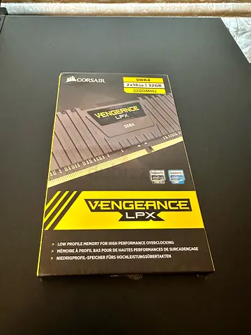 32 GB Corsair Vengeance LPX DDR4 RAM (sealed box) - 2x16 module