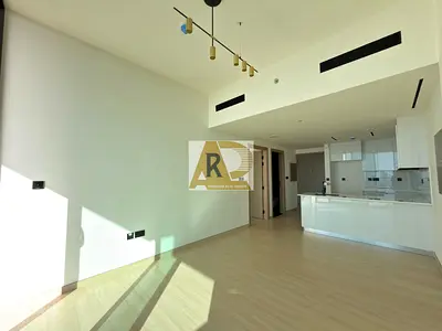 Modern Layout | High Floor | Near Entry/Exit