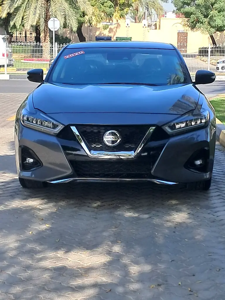 Nissan Maxima 2020 — photo 1 of 19