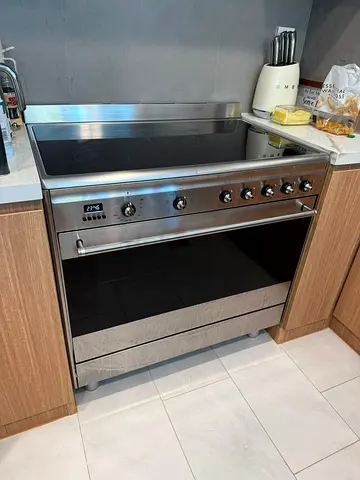 Smeg new model electric ceramic cooker 90x60cm