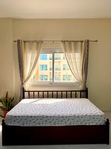 Solid Wooden Trundle Bed with 2 Mattresses for Sale
Main Bed Size: 200 x 100 cm
Pull-out Bed Size: