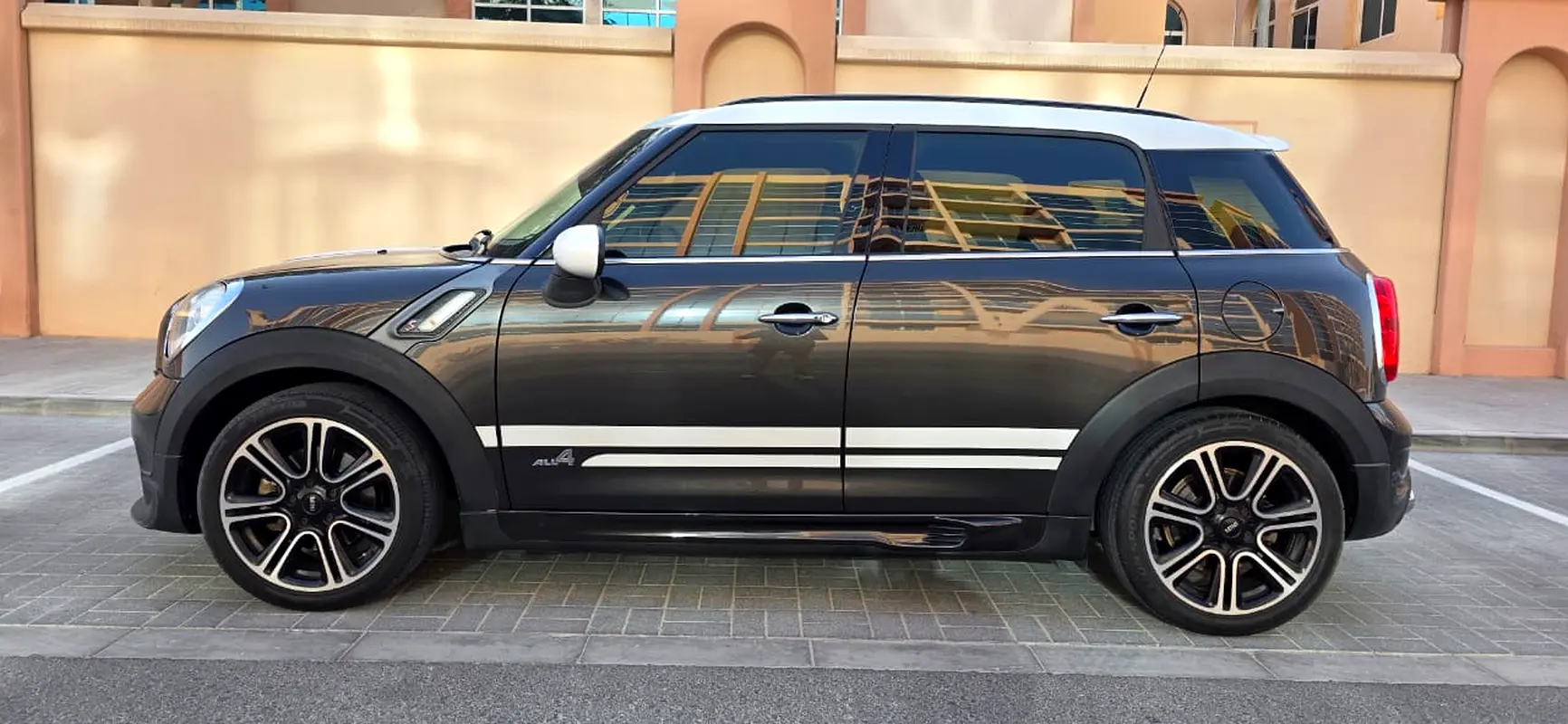 MINI Countryman 2016 — photo 1 of 16