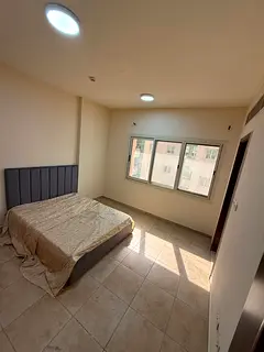 Family Room Metro nearby ready to move avaliable