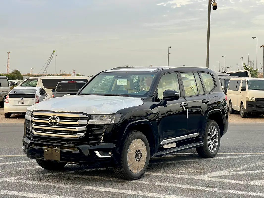 Toyota Land Cruiser 2026 — photo 1 of 20