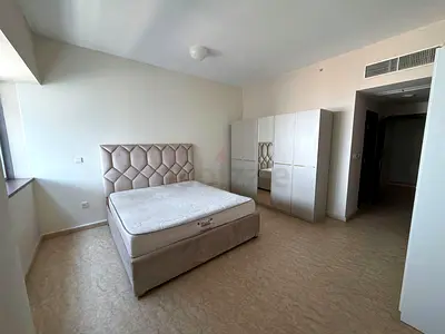 King size upholstered bed with mattress | Flawless Condition | Pick up from Business Bay