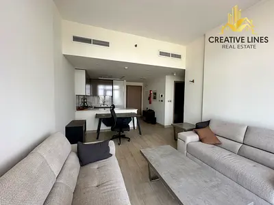 FULLY FURNISHED//VERY SPACIOUS//CHILLER FREE